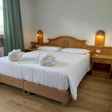 Hotel Mondeval 3*