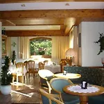 Hotel Mondeval 3*